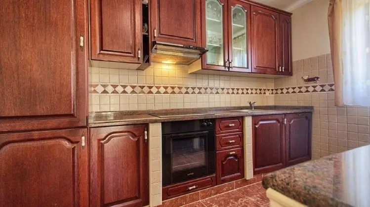 Ev (Kova - private pool - H(8))