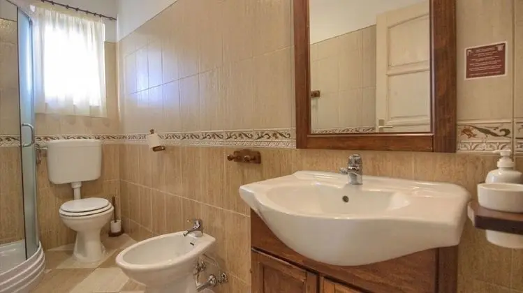 Ev (Kova - private pool - H(8))