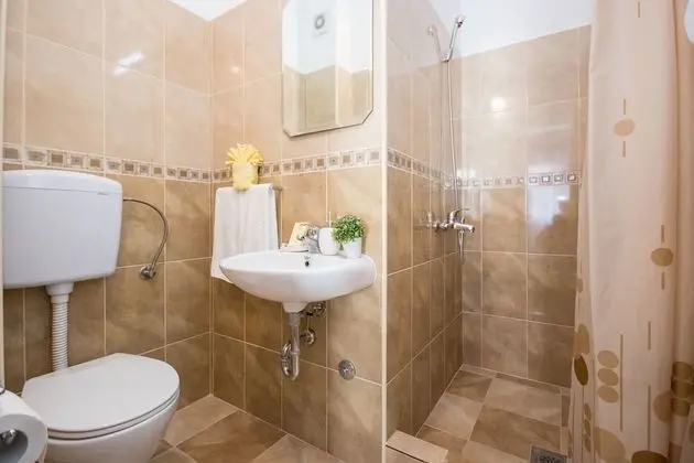 Standard Üç Kişilik Oda, Deniz Manzaralı