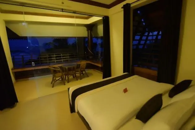 Signature Tek Büyük Yataklı Oda, 1 En Büyük (King) Boy Yatak, Balkon, Plaj Manzaralı