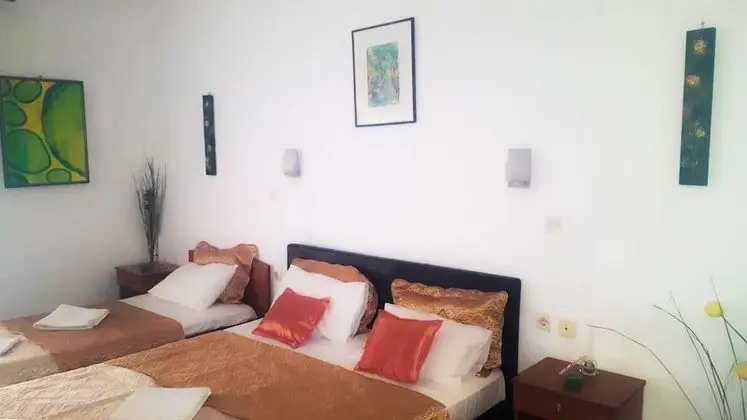 Standard Üç Kişilik Oda