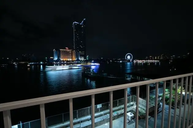 Riverfront Deluxe
