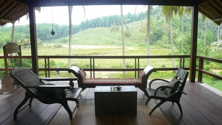 Kulübe (Rice Field Cottage)