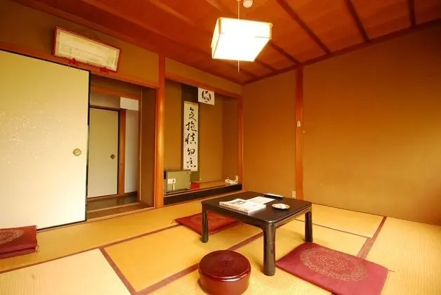 Traditional İki Ayrı Yataklı Oda, Sigara İçilmez (Standard Japanese Style, 2 People)