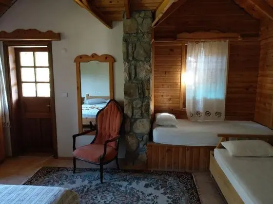 Standart Oda, Kara veya Havuz Manzaralı