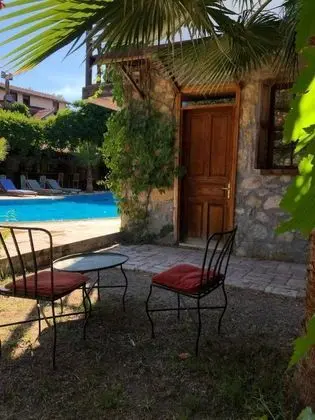 Standart Oda, Kara veya Havuz Manzaralı