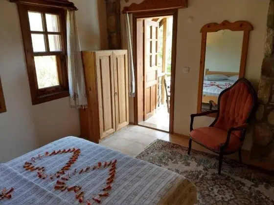 Standart Oda, Kara veya Havuz Manzaralı