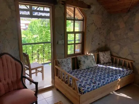 Standart Oda, Kara veya Havuz Manzaralı