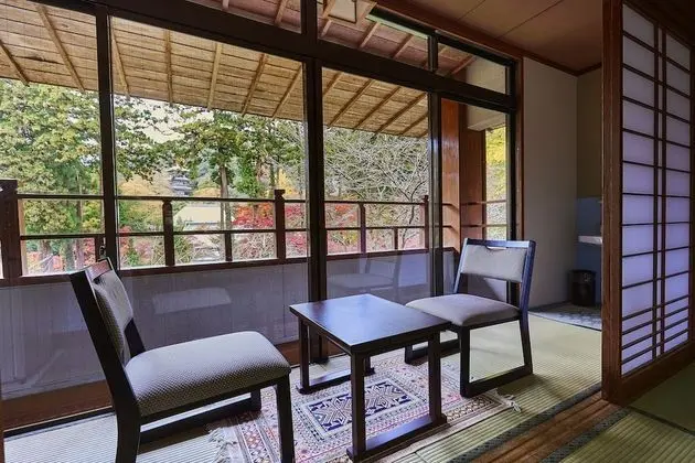 Traditional Tek Kişilik Oda, Ortak Banyo
