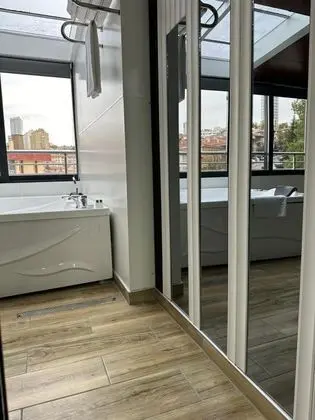 Suite, Şehir Manzaralı, Balkonlu