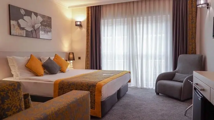 Standart Oda, Şehir Manzaralı