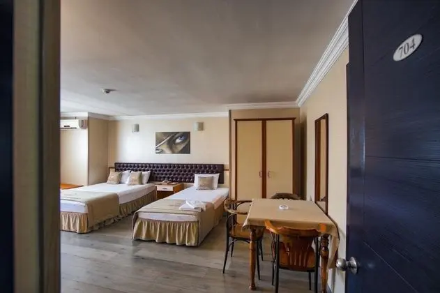 Aile Odası, Şehir Manzaralı