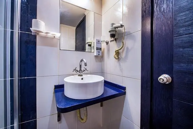 Standart Oda, Kara Manzaralı