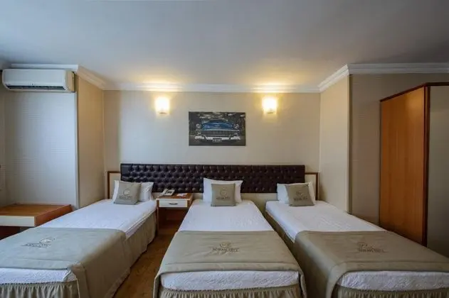 Triple, Şehir Manzaralı