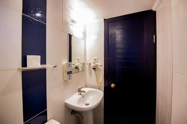 Triple, Şehir Manzaralı