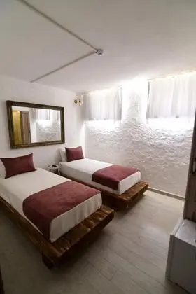 İki Ayrı Yataklı Bodrum Kat Oda, Manzarasız
