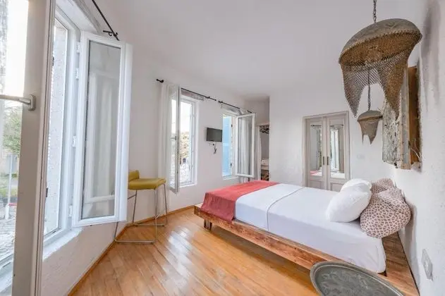 Standart Oda, Şehir Manzaralı