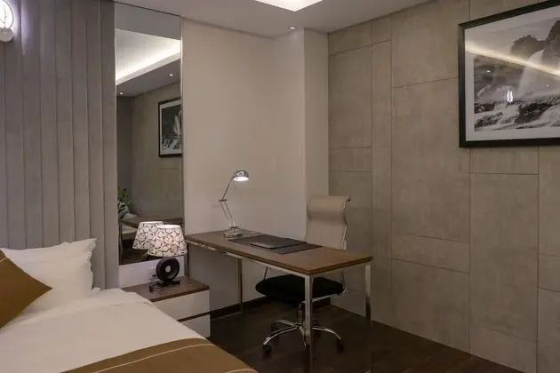 Deluxe Tek Büyük Yataklı Oda