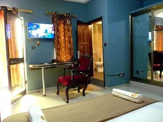 Deluxe Tek Büyük Yataklı Oda