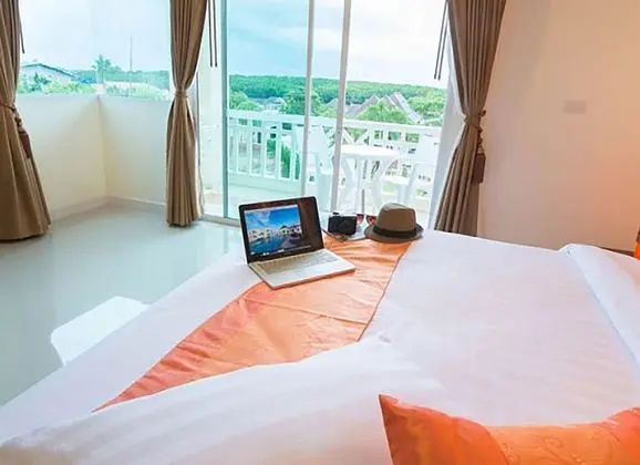Deluxe Tek Büyük veya İki Ayrı Yataklı Oda, Balkon