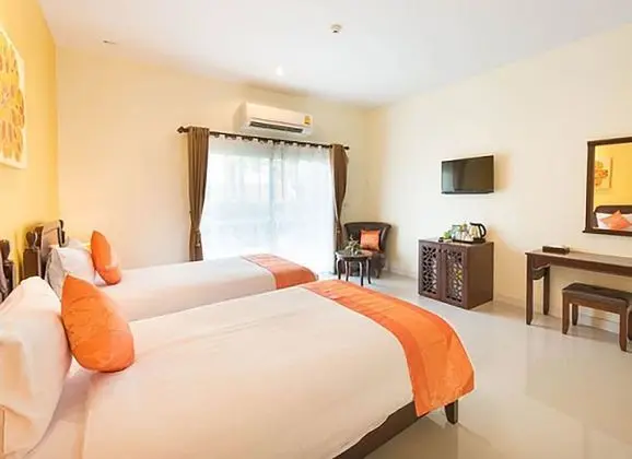 Deluxe Tek Büyük veya İki Ayrı Yataklı Oda, Balkon