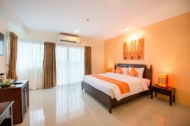 Deluxe Tek Büyük veya İki Ayrı Yataklı Oda, Balkon