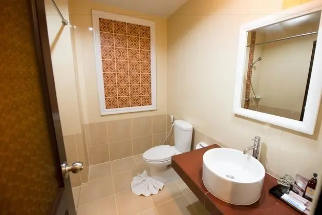 Deluxe Tek Büyük veya İki Ayrı Yataklı Oda, Balkon