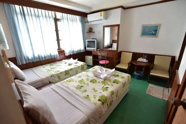 Standard Twin Room