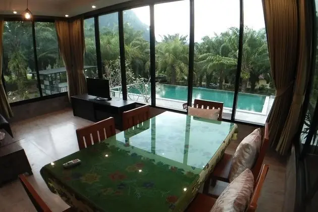 Three Bedrooms Villa (No.9)