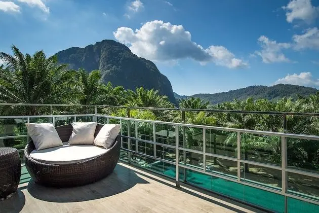 Three Bedrooms Villa (No.9)