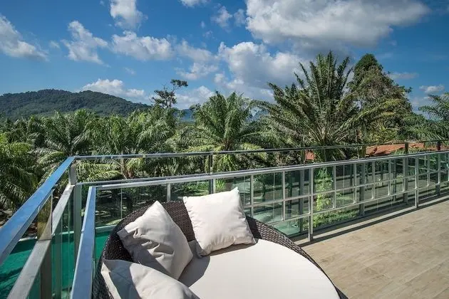 Three Bedrooms Villa (No.9)