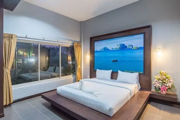 Triple Room with Pool View
