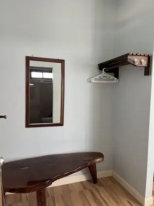 Sweet Room, Mountain View