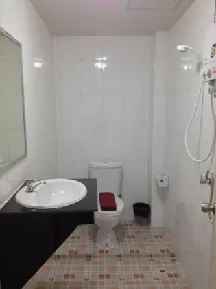 Tek Büyük Yataklı Oda, Penceresiz