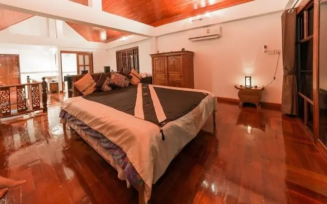 Grand Villa