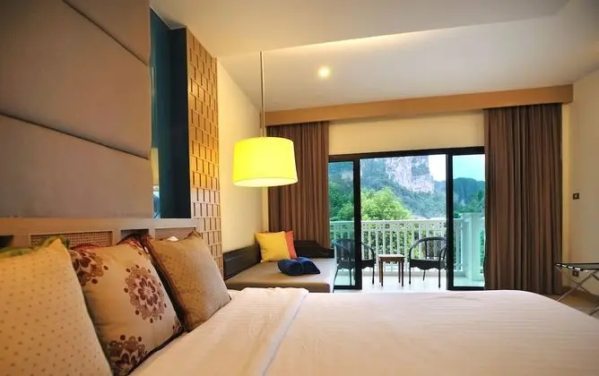 Grand Deluxe Room
