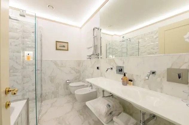 Deluxe Tek Büyük Yataklı Oda, Balkon