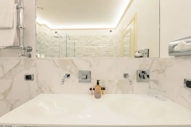 Deluxe Tek Büyük Yataklı Oda, Balkon