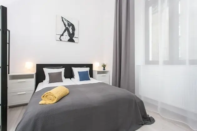 Superior Apart Daire, 1 Büyük (Queen) Boy Yatak ve Çekyat (4)