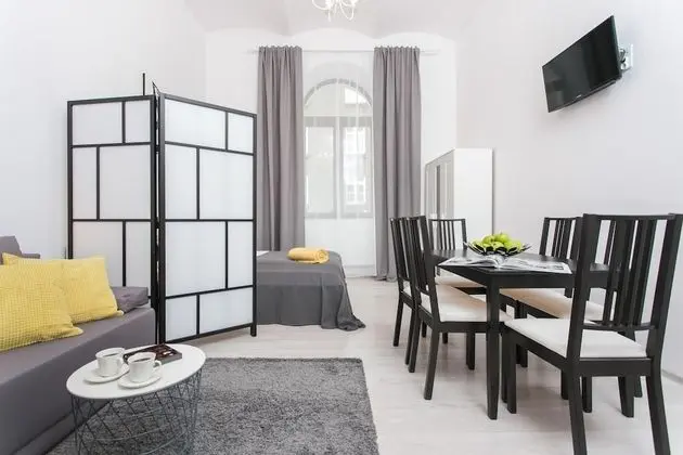 Superior Apart Daire, 1 Büyük (Queen) Boy Yatak ve Çekyat (4)