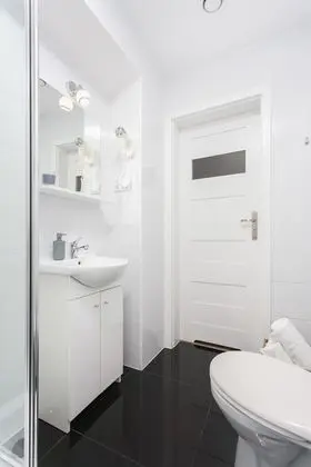 Superior Apart Daire, 1 Büyük (Queen) Boy Yatak ve Çekyat (4)