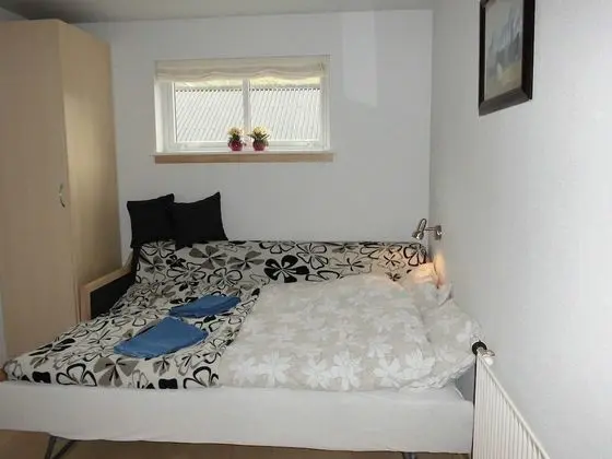 Tek Büyük Yataklı Oda, Ortak Banyo