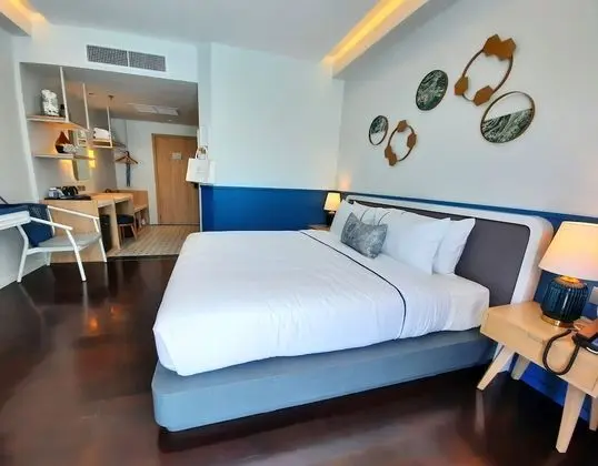 Deluxe Tek Büyük Yataklı Oda