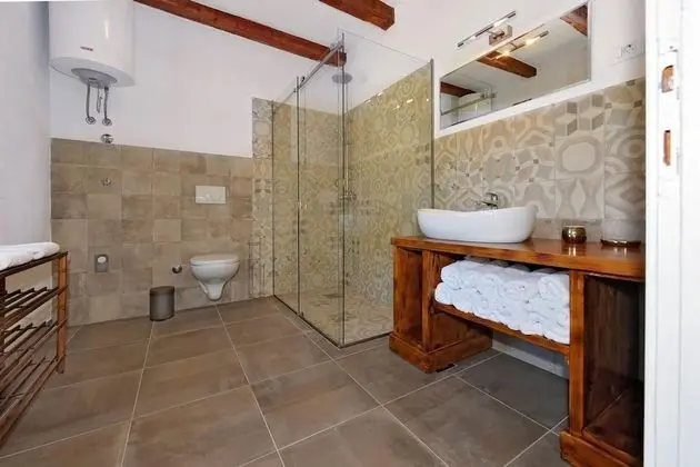 Villa, Sigara İçilebilir