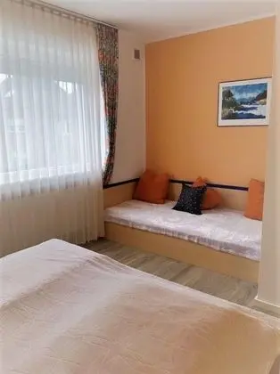 Üç Kişilik Oda