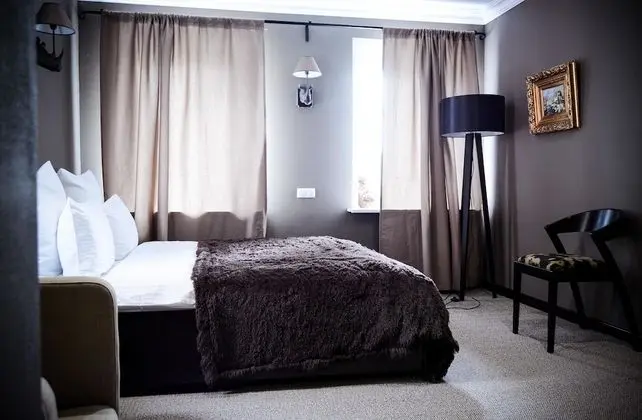 Standard Tek Büyük Yataklı Oda