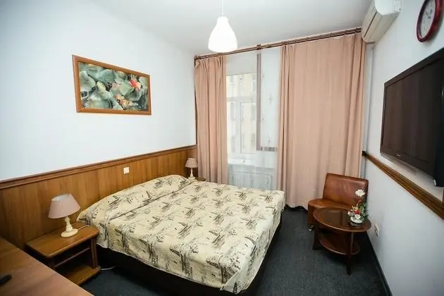 Comfort Tek Büyük Yataklı Oda