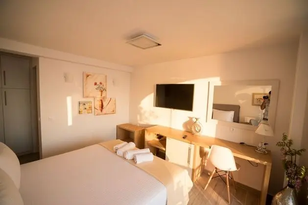 Junior Suite, Heated plunge pool, Sea View