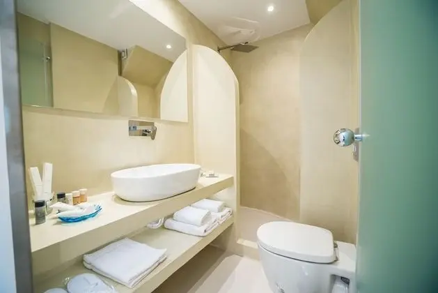 Standard Suite, Sea View