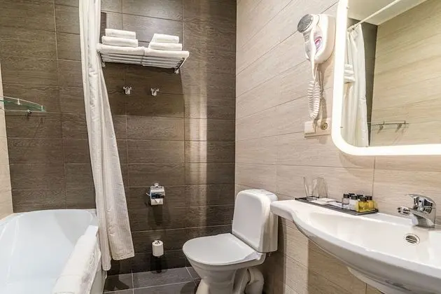 Standard Tek Büyük Yataklı Oda